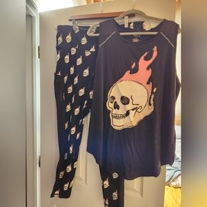 COPY - Torrid Activewear Set Flaming Skull